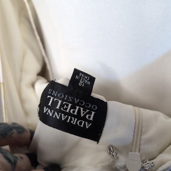 Floral Printed Maxi Gown - Picture 6 of 7